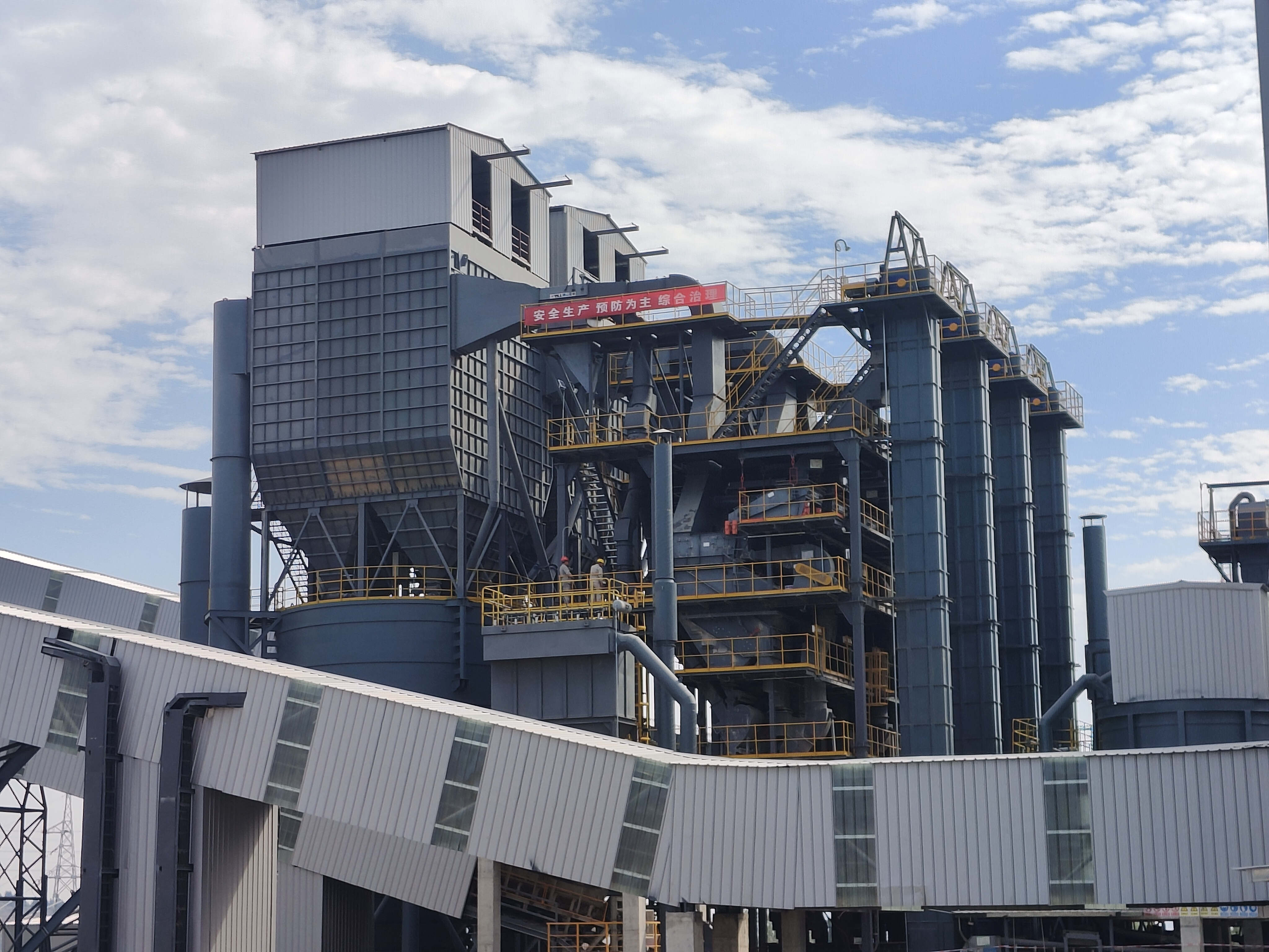 28項大型基礎建設工程獲批，制砂樓助力企業(yè)提高砂石品質(zhì)