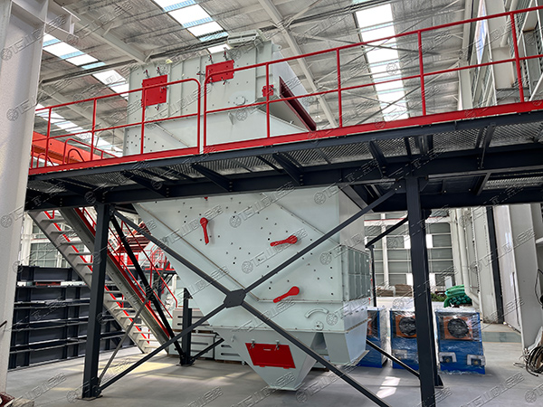 高頻篩，細(xì)物料篩分專家，效率高還不堵孔