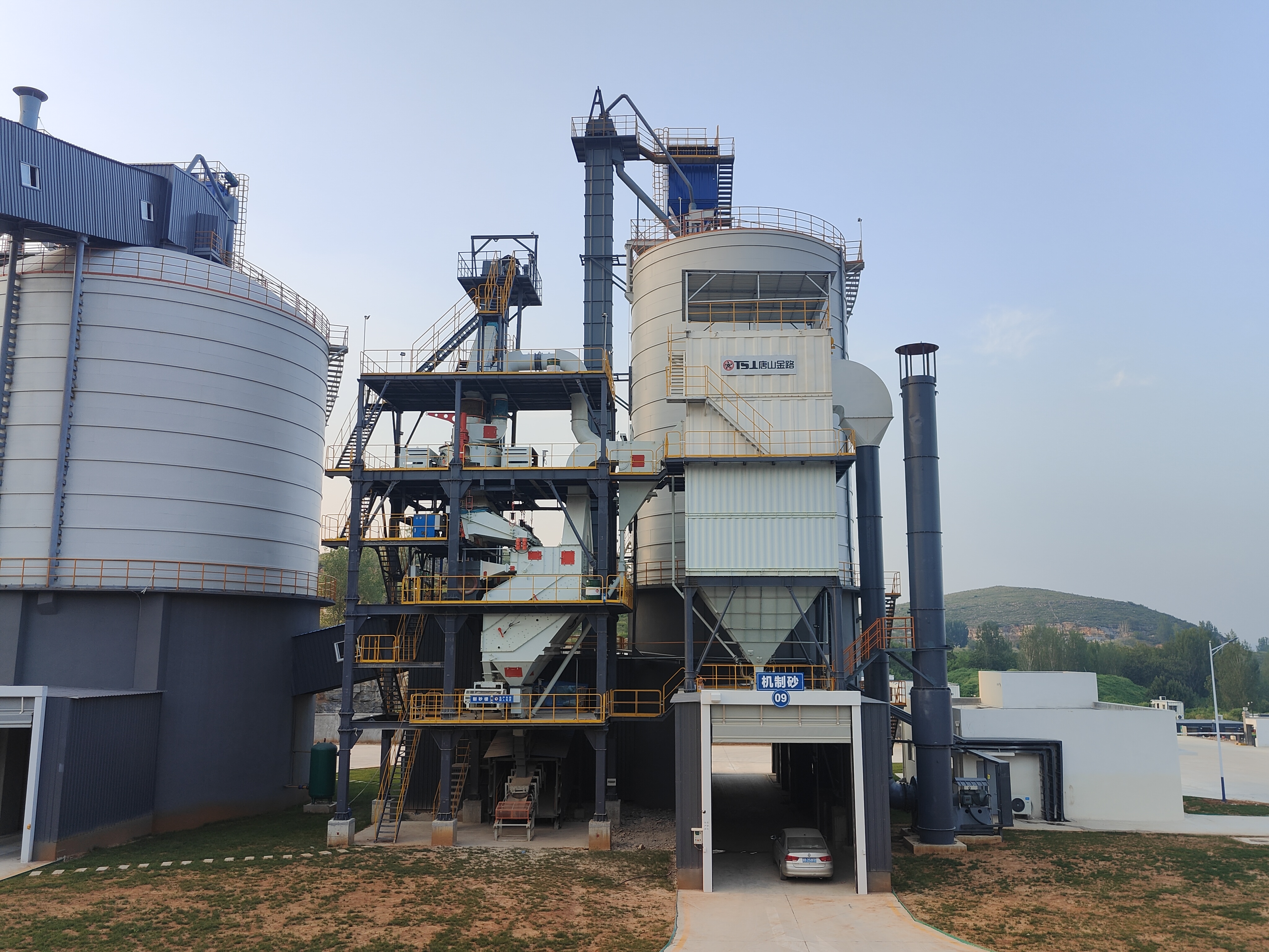 告別冬季停產(chǎn)！制砂樓干法制砂，寒冬里照樣穩(wěn)產(chǎn)增效