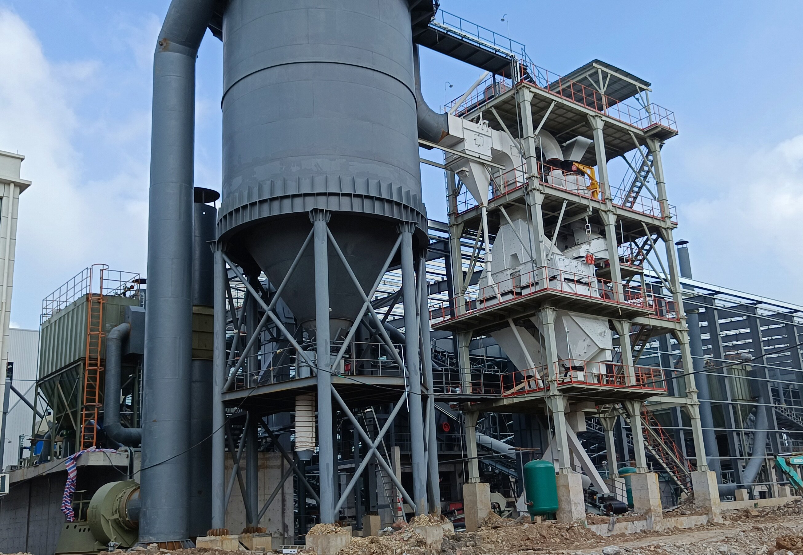 干法革新 砂筑未來——干法制砂樓，引領(lǐng)砂石產(chǎn)業(yè)綠色智能新征程